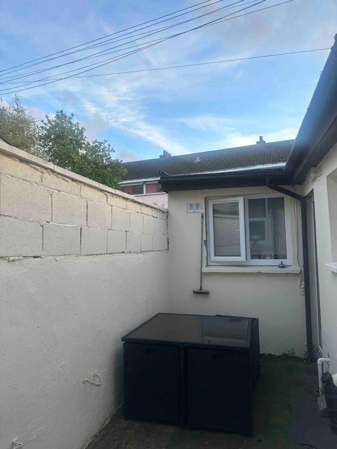 Private Cosy Studio - A1 Location Leilighet Dublin Eksteriør bilde