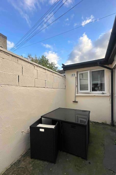 Private Cosy Studio - A1 Location Leilighet Dublin Eksteriør bilde